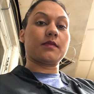 Meet your Posher, Leticia